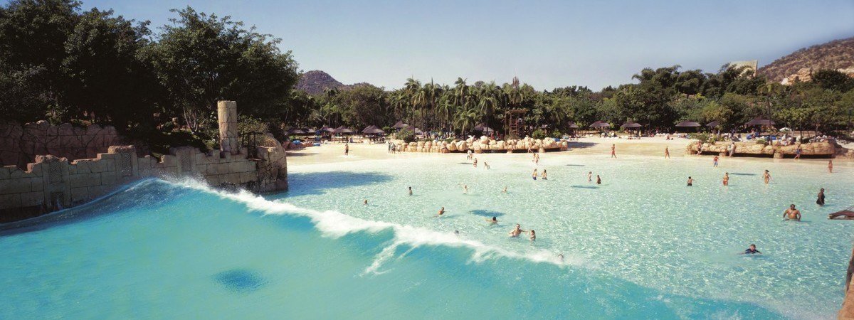 Sun City Waterworld and The Valley of Waves