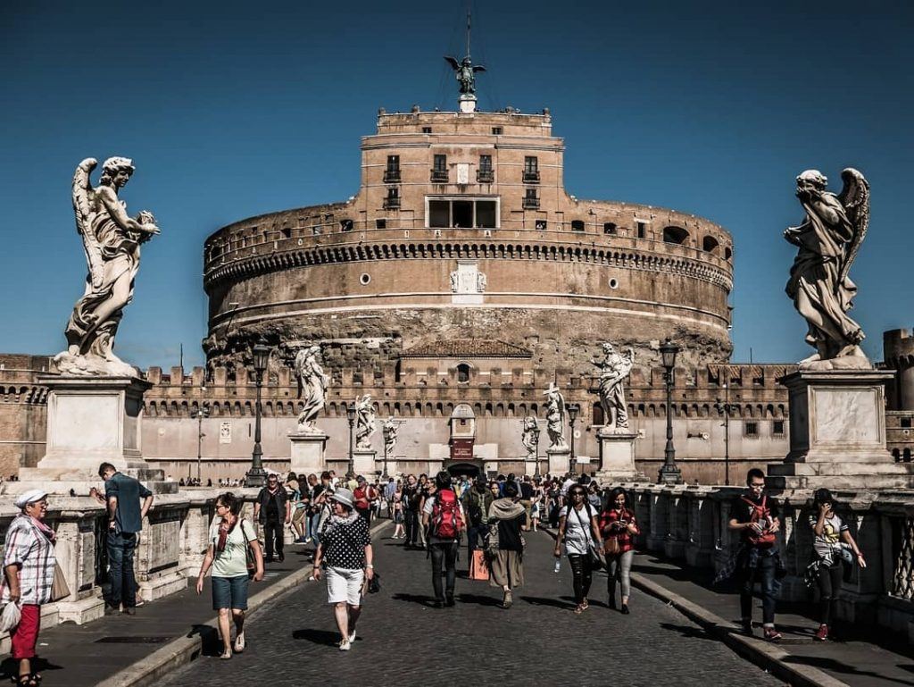Tourists heading to the Roman Forum
