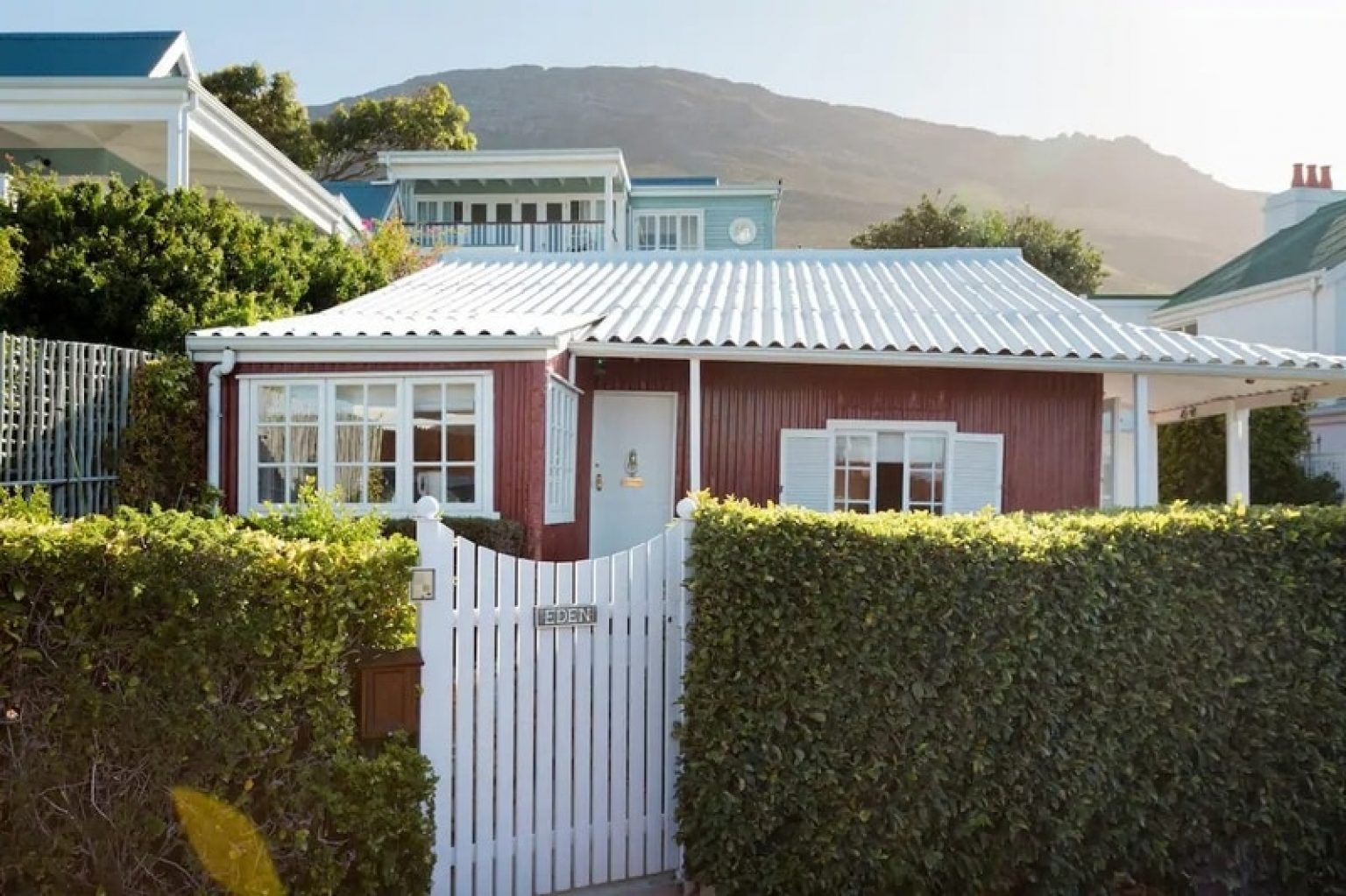 Airbnb Cape Town, South Africa l 14 Homes, Cottages and Apartments