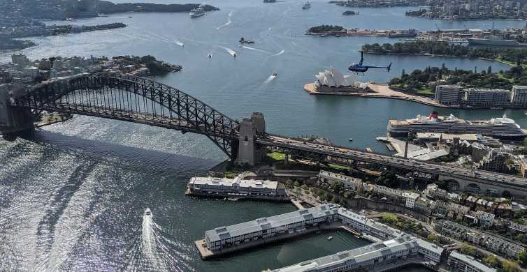 Sydney Harbour: 20-Minute Coast & Skyline Helicopter flight
