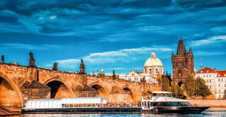 Prague: Vltava River Lunch Cruise in an Open-Top Glass Boat