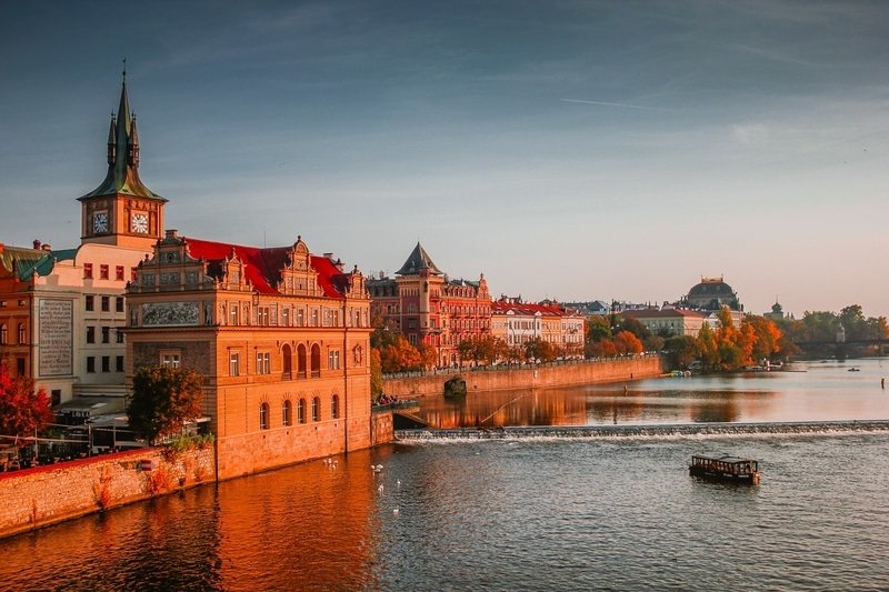 prague-historic-buildings-next-to-river