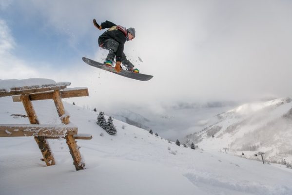 Snowboard trick 