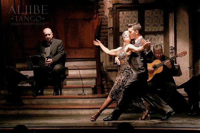 Early Tango Dinner-Show with Semi Private Transfer