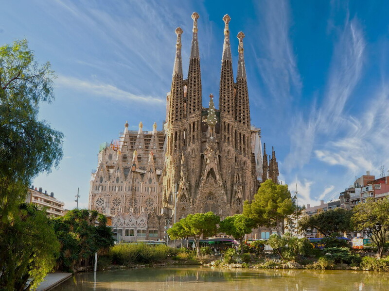 Autumn is the best time to visit Barcelona to see the Sagrada Familia.