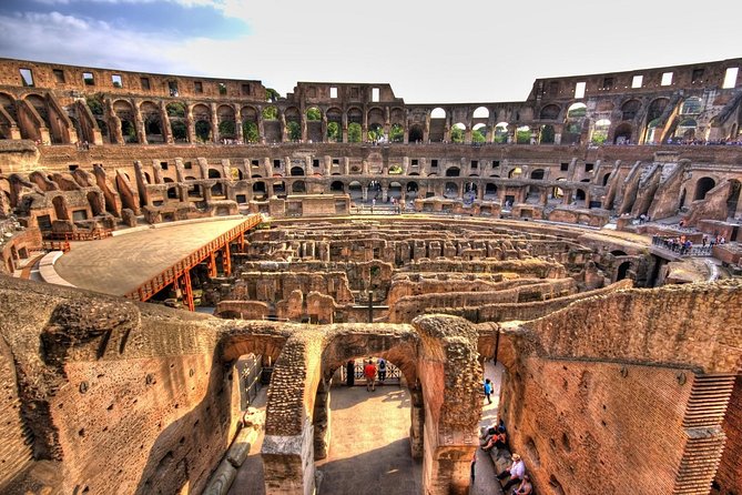 Colosseum, Piazza Pantheon and Roman Forum Small Group Tour Skip the Line