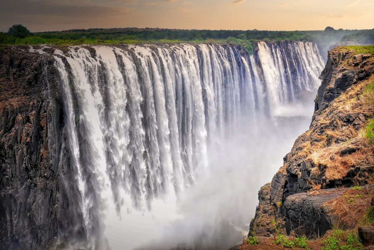 Victoria Falls Helicopter Tours | Scenic Aerial Ride Prices & More