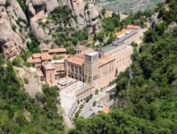 Montserrat Tour (Barcelona Monastery with Cable Car)