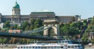 Budapest: Danube Sightseeing Cruise 24-Hour Ticket