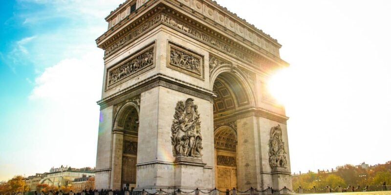 Best Places to Visit in Paris | Art, History, Fashion & Food